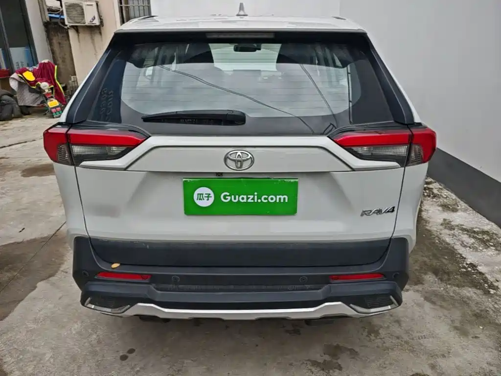 Toyota RAV4 2023