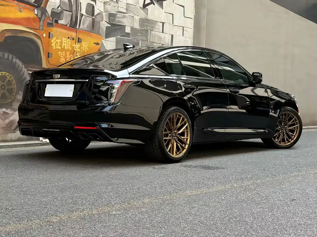 Cadillac CT5 2023 — фото 2