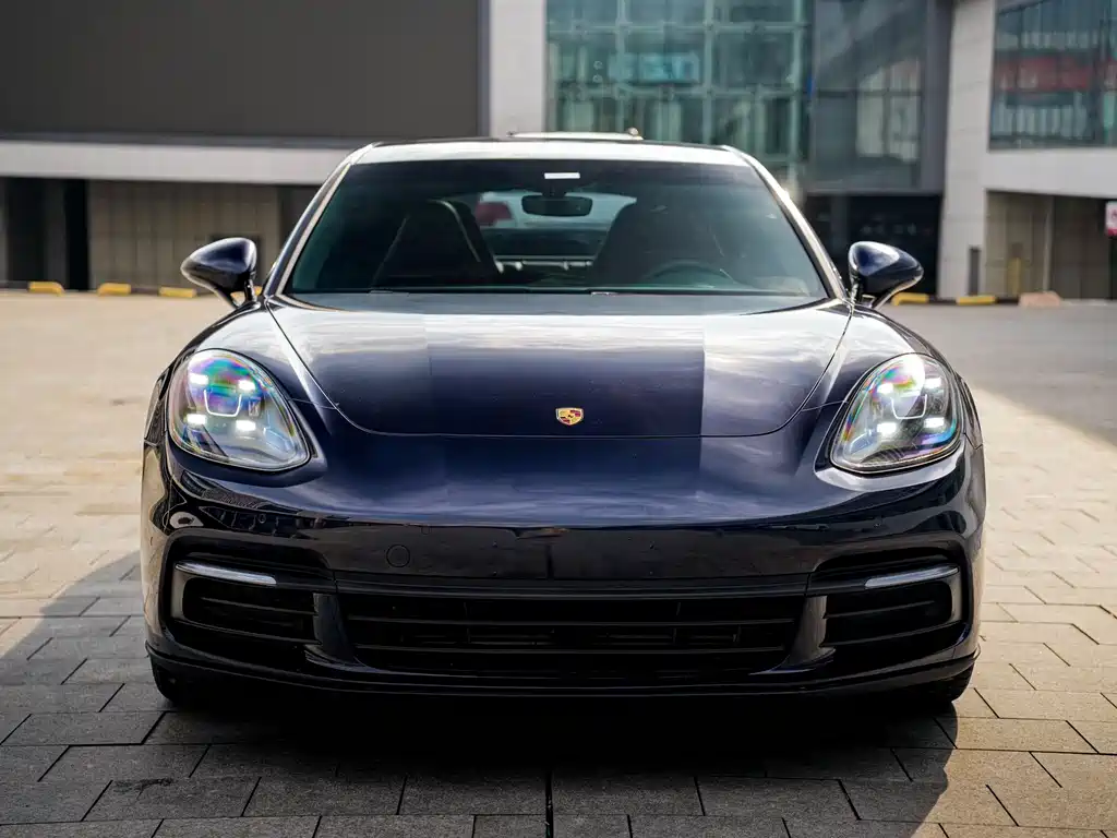 Porsche Panamera 2017 — фото 2
