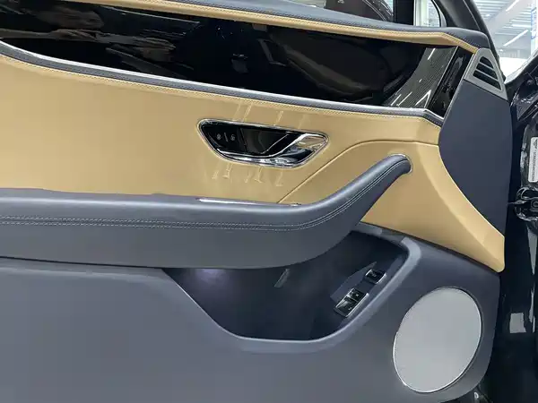 Bentley Flying Spur 2022