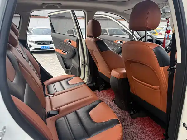 BAIC Shenbao X35 2016