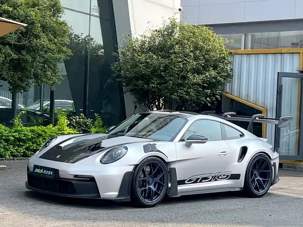 Porsche 911 2023