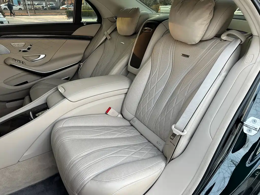 Mercedes-Benz S-Class AMG 2017 — фото 19