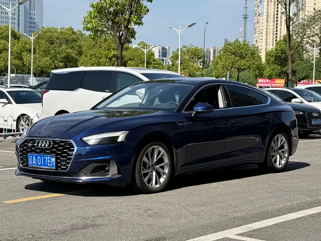 Audi A5 2021 — фото 1