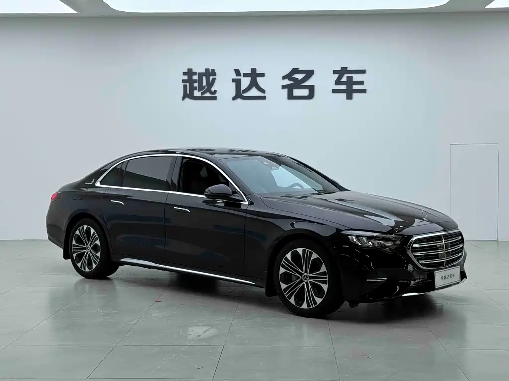 Mercedes-Benz E-Class 2025