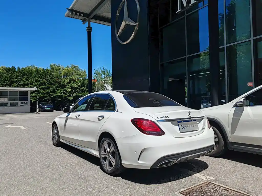 Mercedes-Benz C-Class 2020 — фото 4