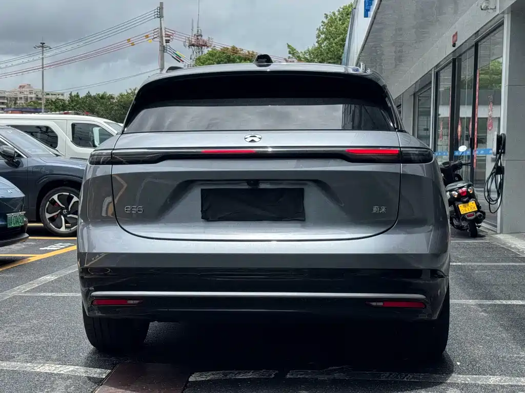 NIO ES6 2025