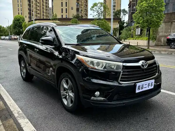 Toyota Highlander 2016