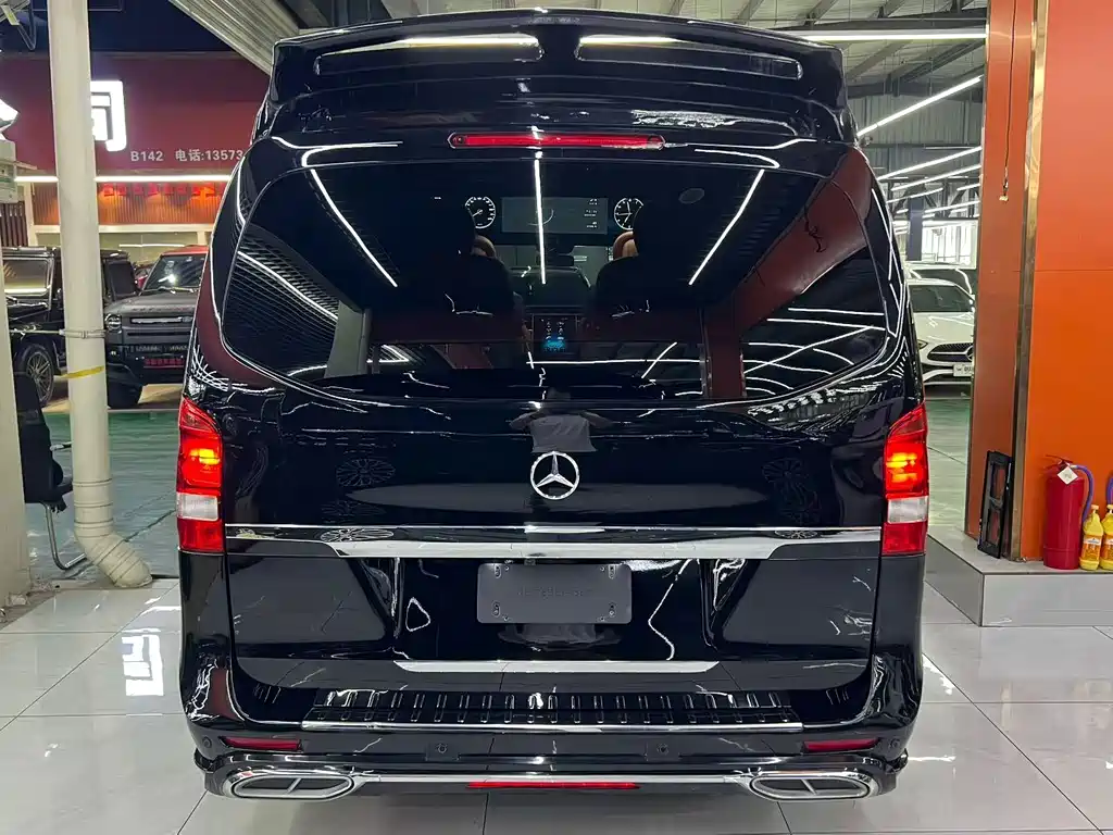Mercedes-Benz Vito 2023 — фото 9
