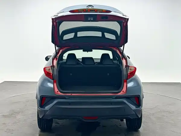 Toyota C-HR 2021