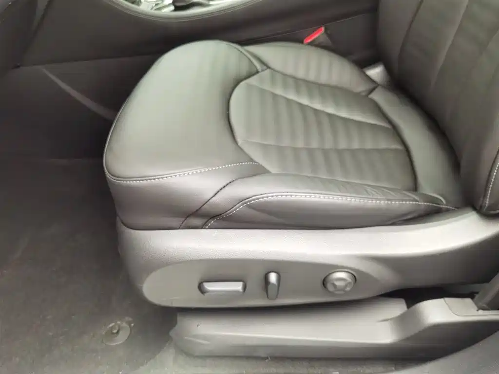 Buick Envision Plus 2018 — фото 20