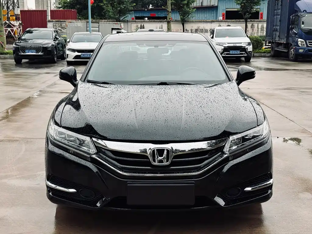 Honda Spirior 2018 — фото 2