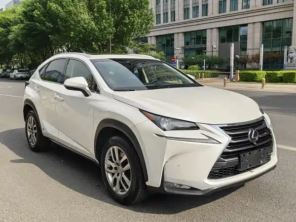 Lexus NX 2015
