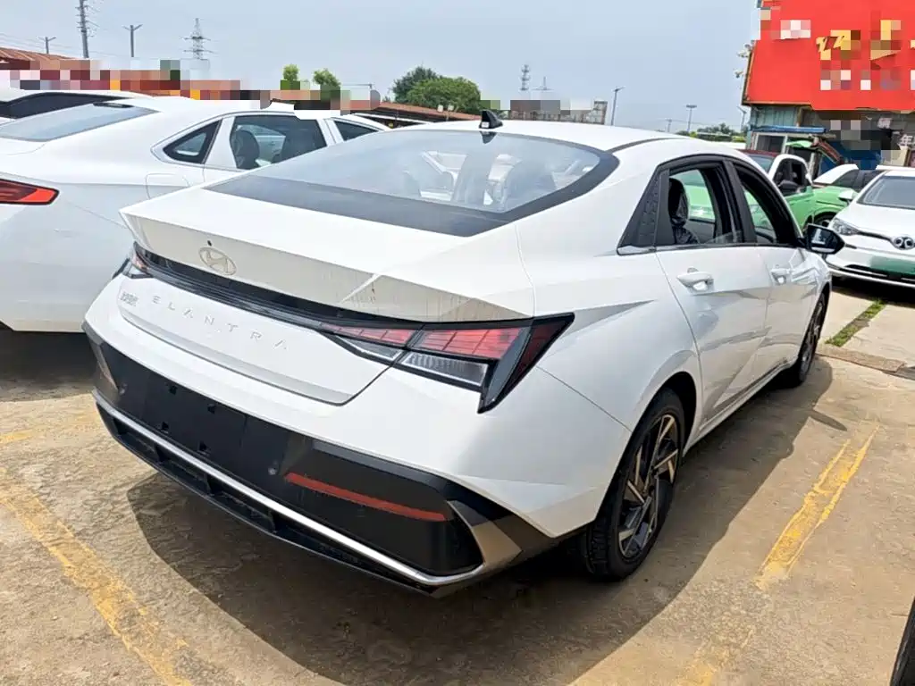 Hyundai Elantra 2026
