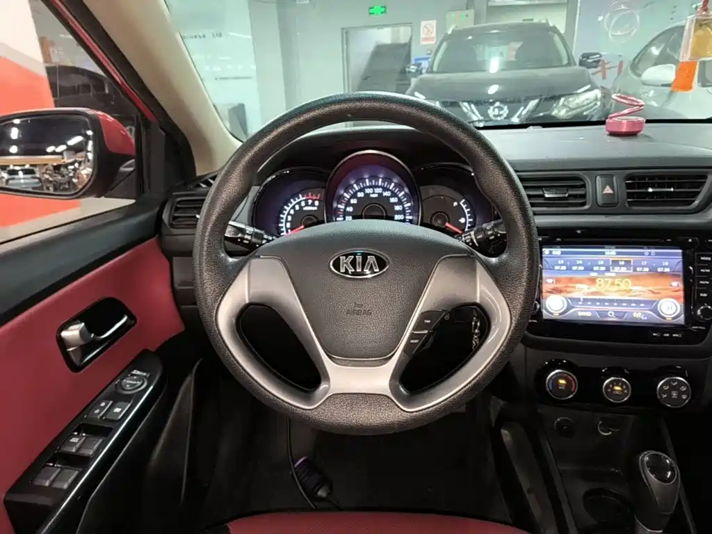 Kia K2 2016 — фото 11