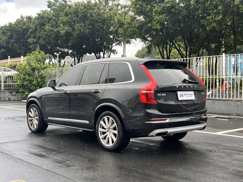 Volvo XC90 2019