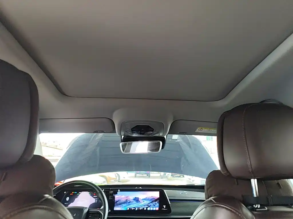 Chery Tiggo 8 PRO New Energy 2023 — фото 18