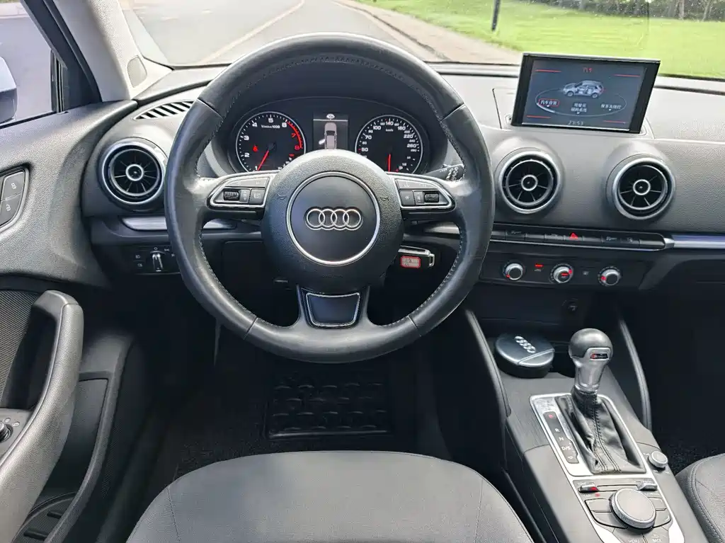 Audi A3 2015 — фото 9