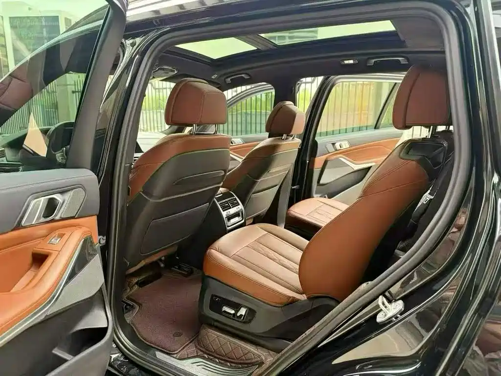 BMW X7 2022