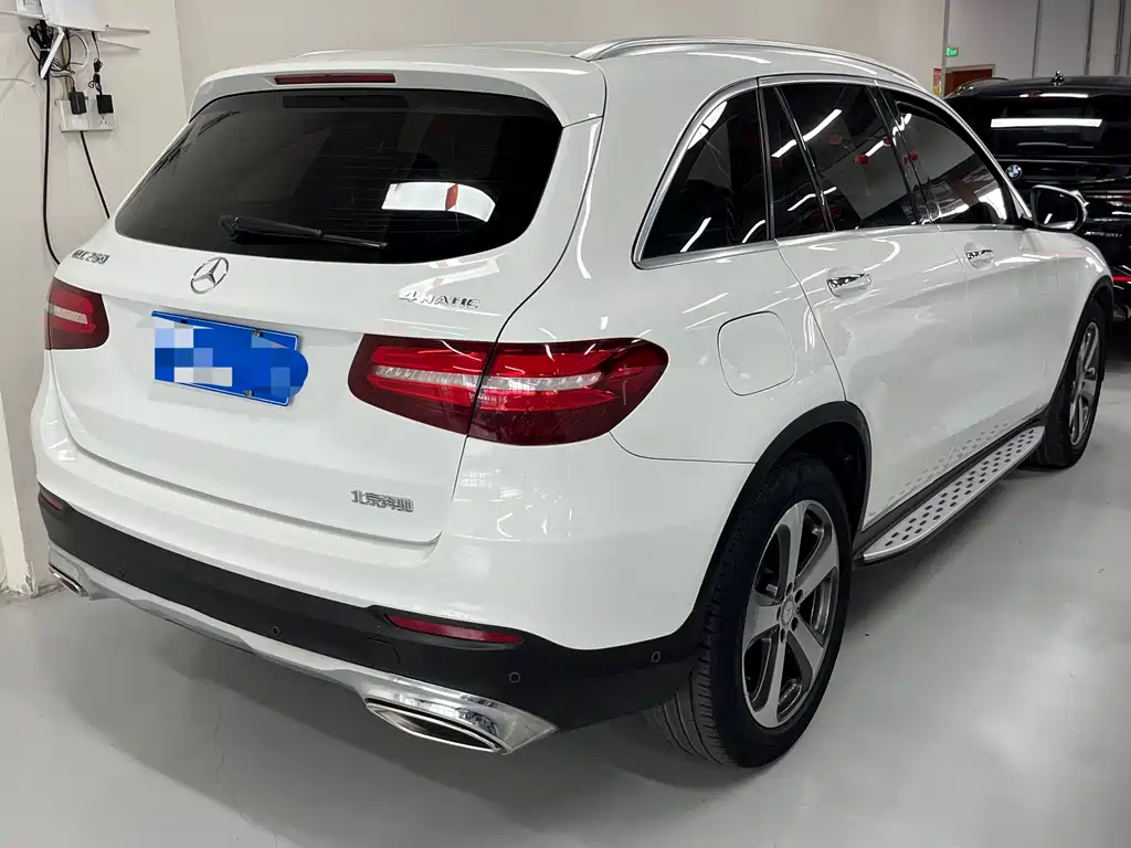 Mercedes-Benz GLC 2015