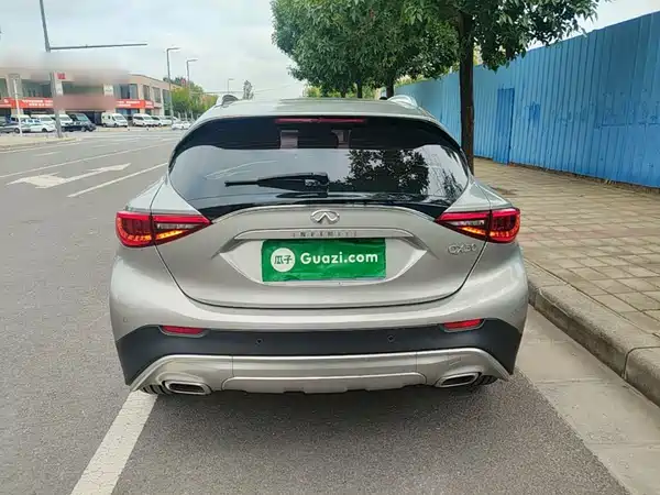 Infiniti QX30 2018