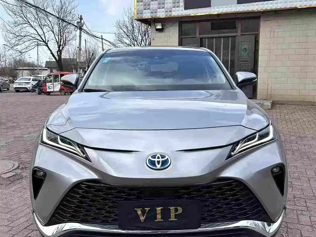 Toyota Venza 2023 — фото 2
