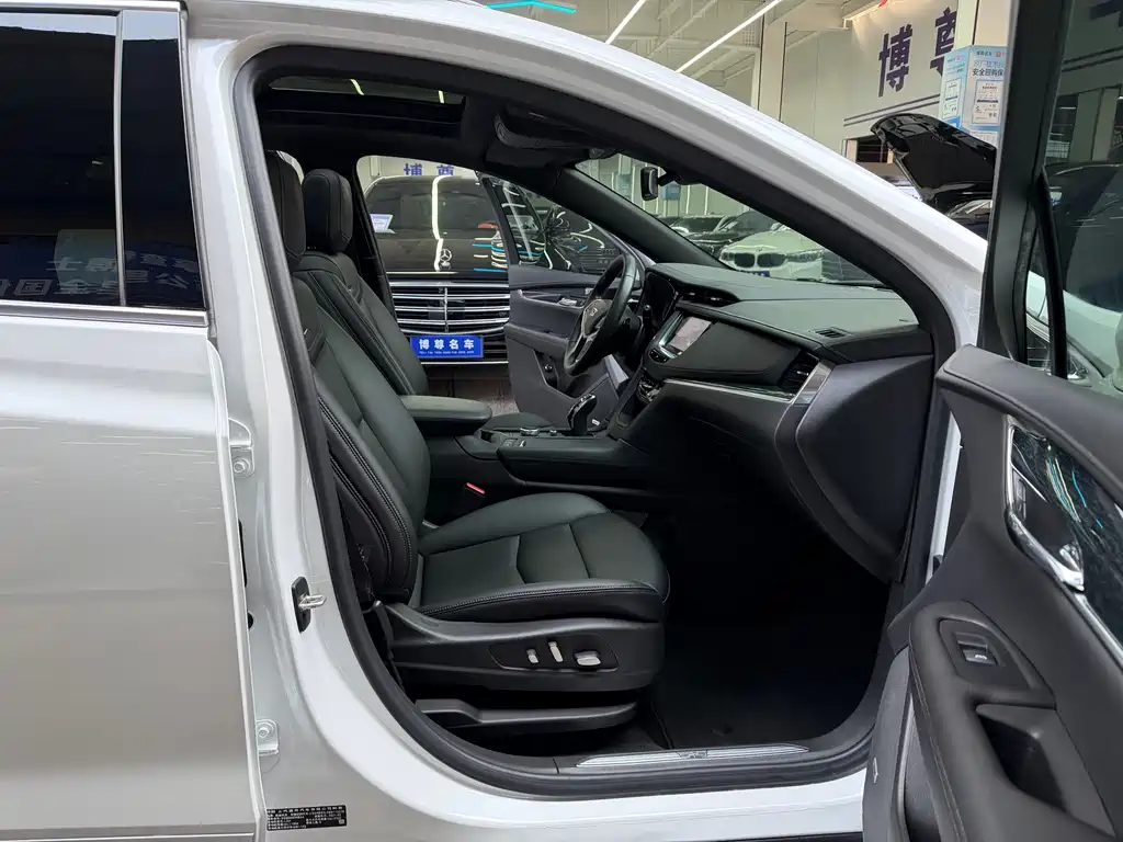 Cadillac XT5 2021 — фото 16