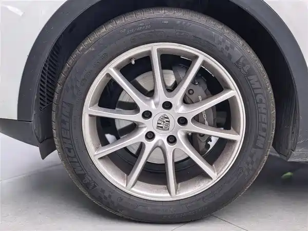 Porsche Cayenne 2022