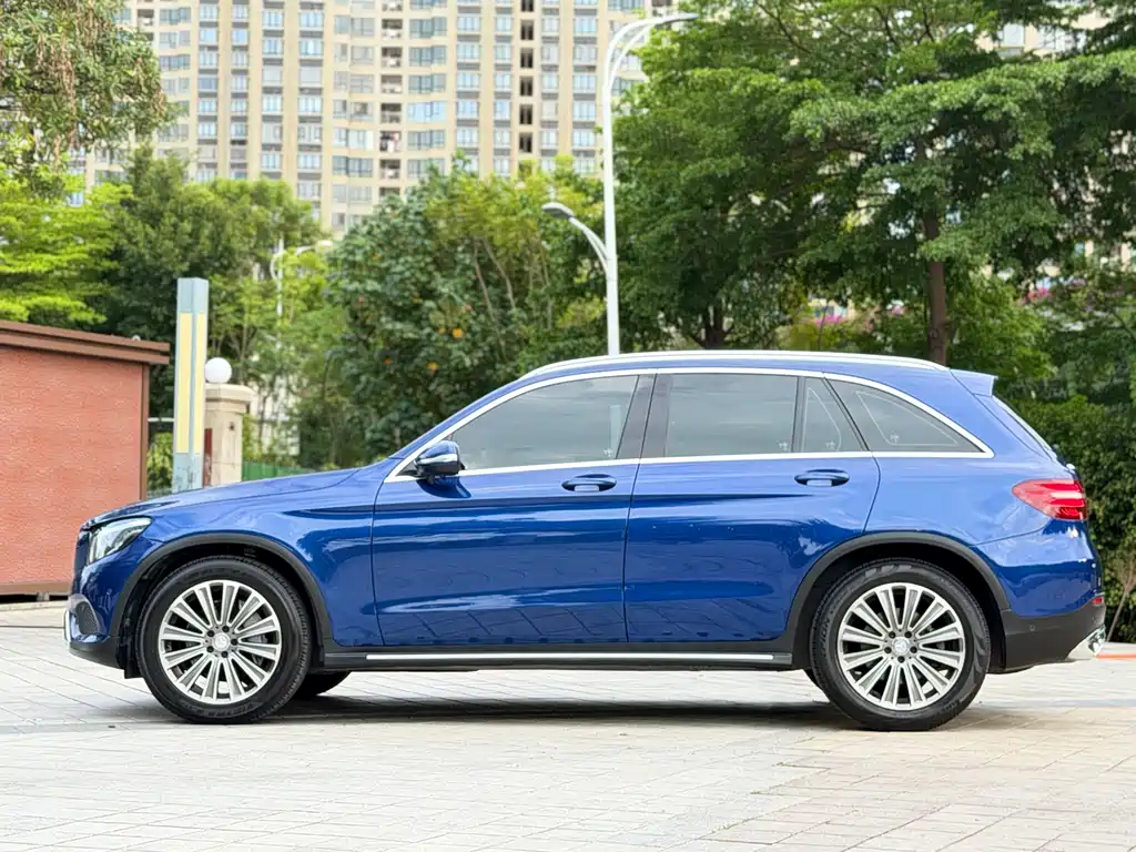 Mercedes-Benz GLC 2016 — фото 13