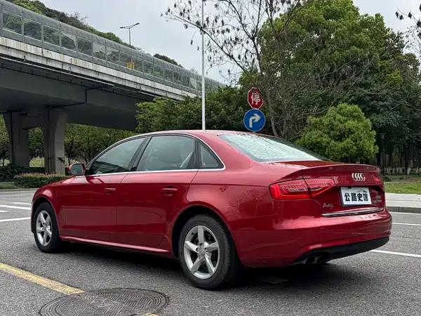 Audi A4L 2013