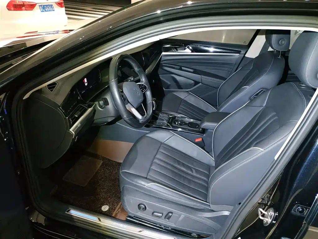 Volkswagen Passat New Energy 2023 — фото 14
