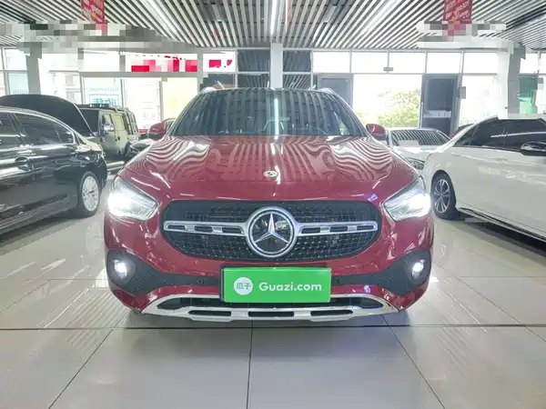Mercedes-Benz GLA 2020