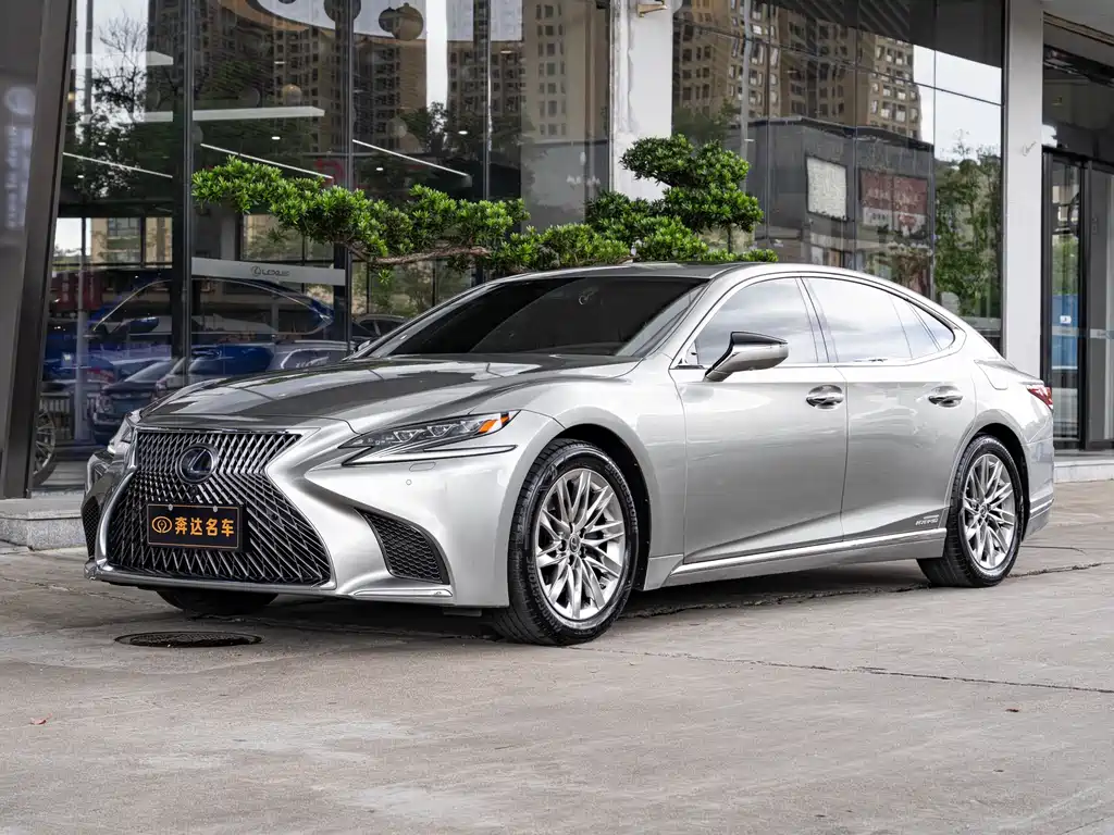 Lexus LS 2019