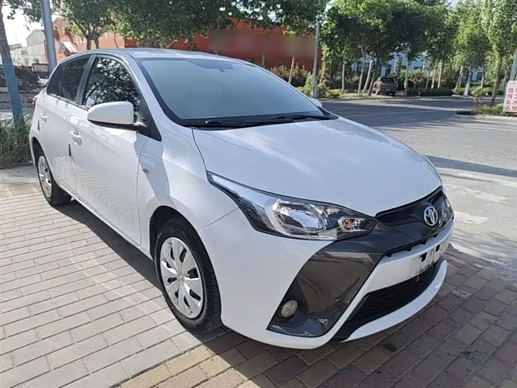Toyota Yaris L 2019 — фото 4