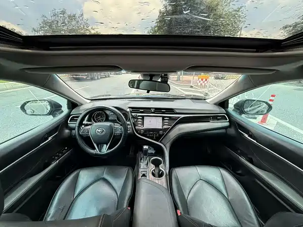 Toyota Camry 2018