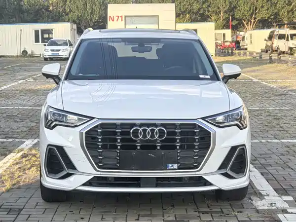 Audi Q3 2022