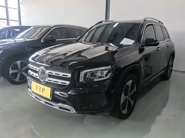 Mercedes-Benz GLB 2023