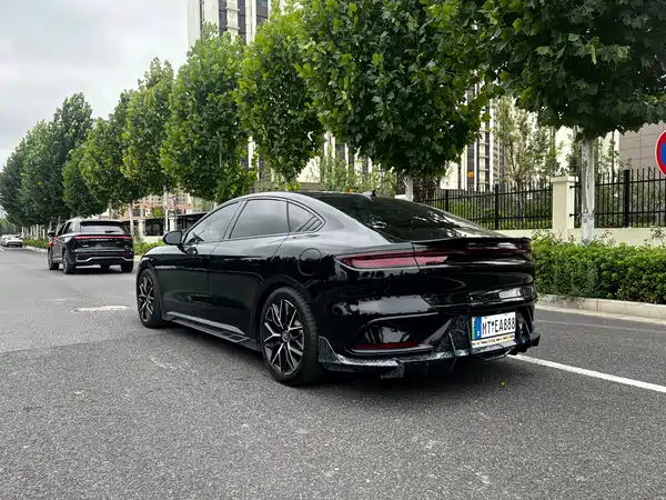 BYD Han 2025