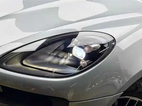 Porsche Macan 2020