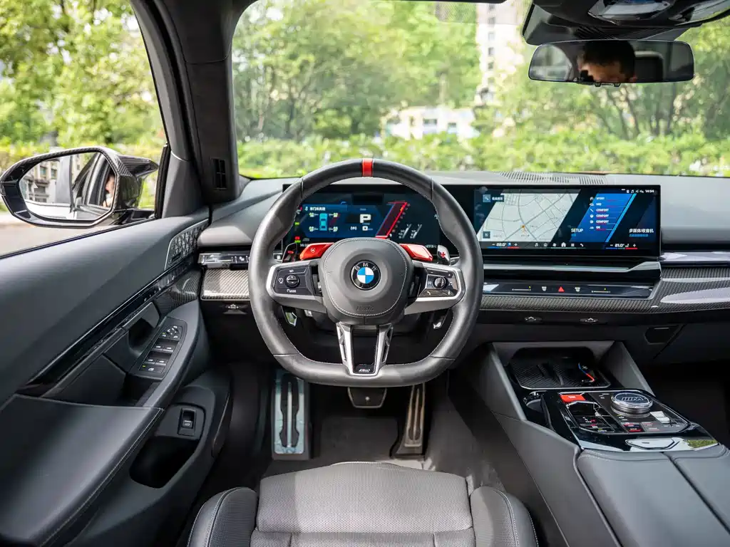 BMW M5 New Energy 2026 — фото 18