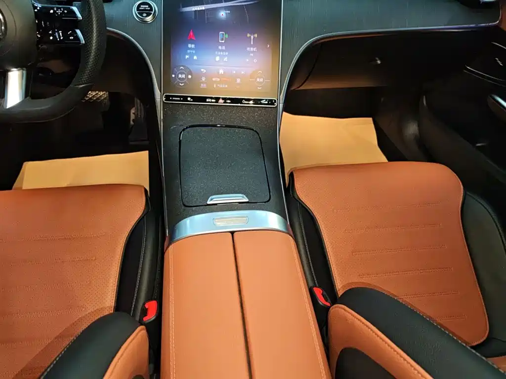 Mercedes-Benz C-Class 2023 — фото 14