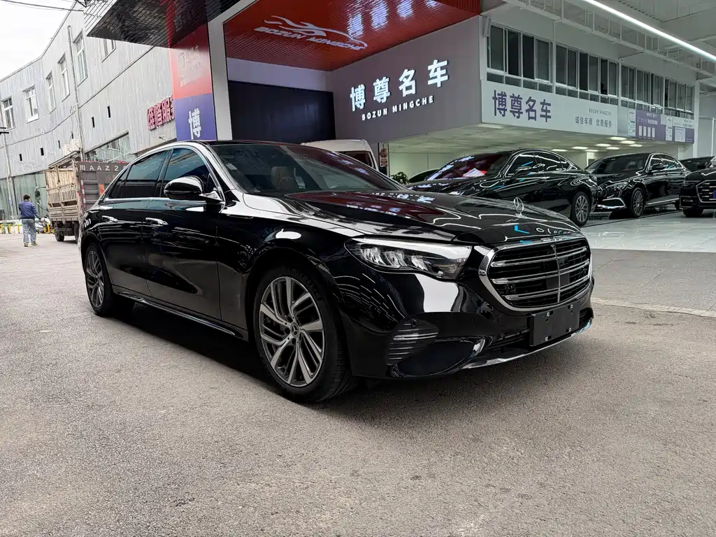 Mercedes-Benz E-Class 2024