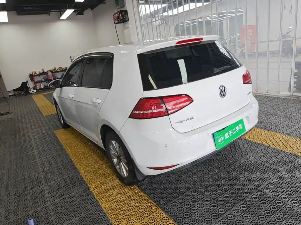 Volkswagen Golf 2016
