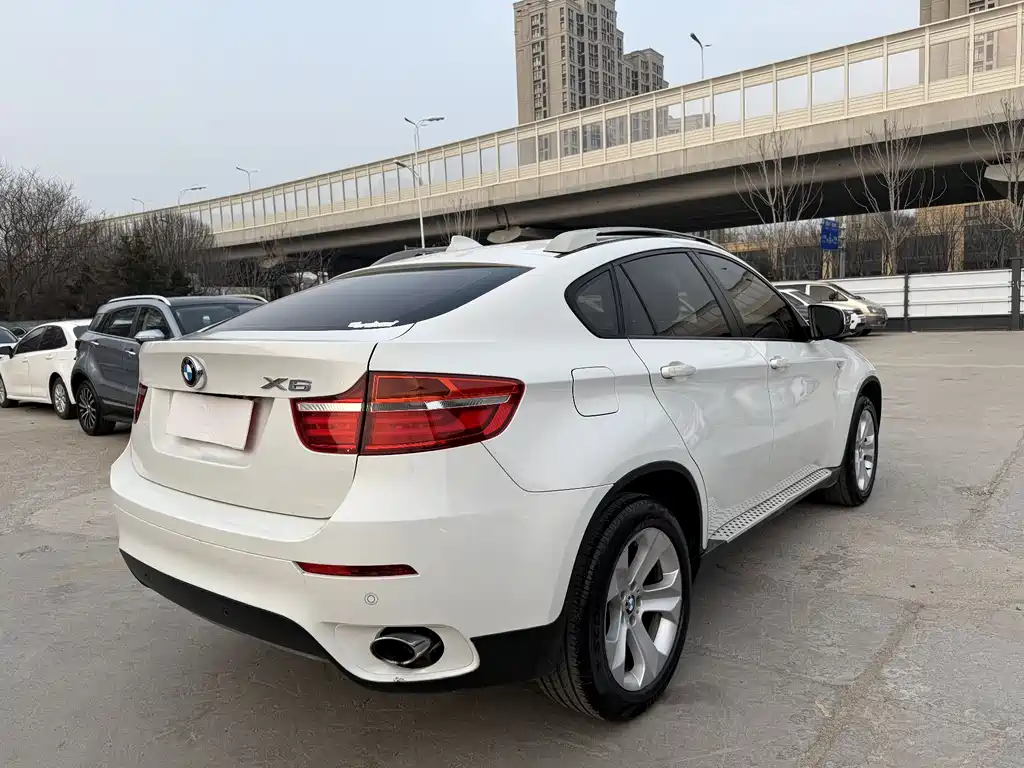 BMW X6 2015 — фото 10