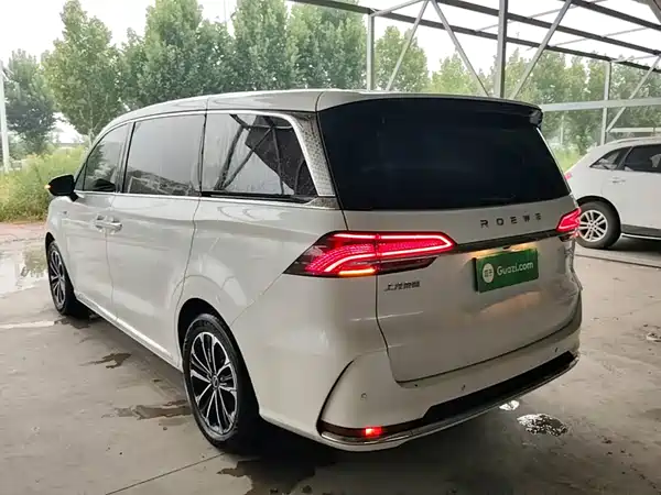 Roewe iMAX8 2024