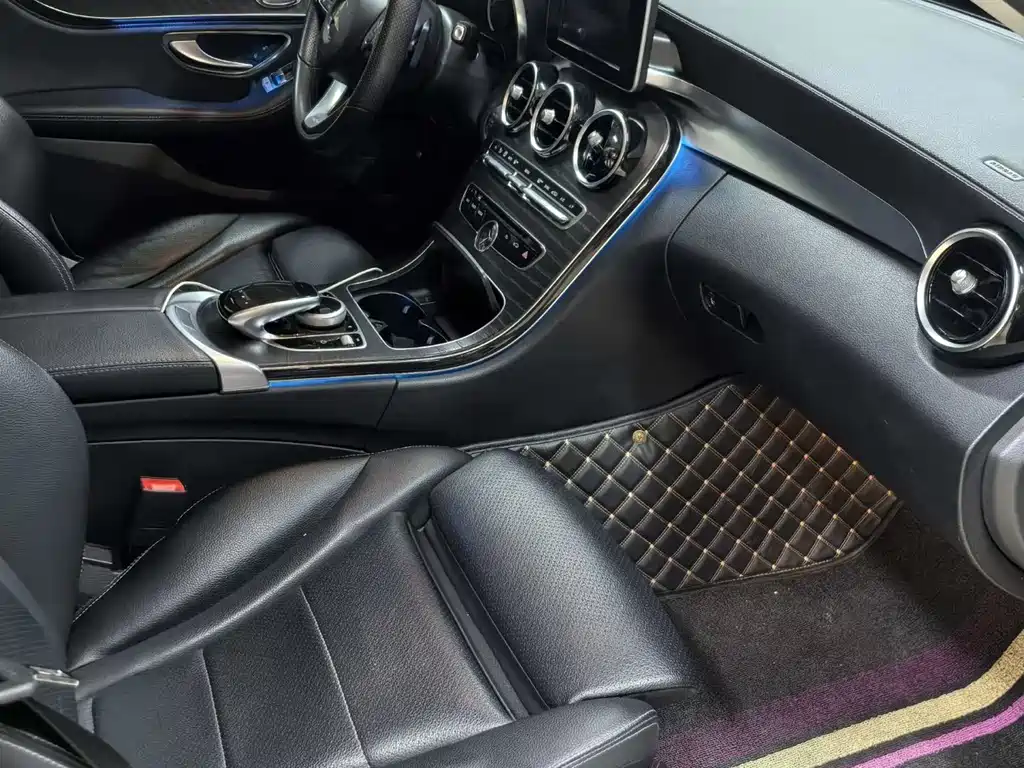 Mercedes-Benz C-Class 2018 — фото 6