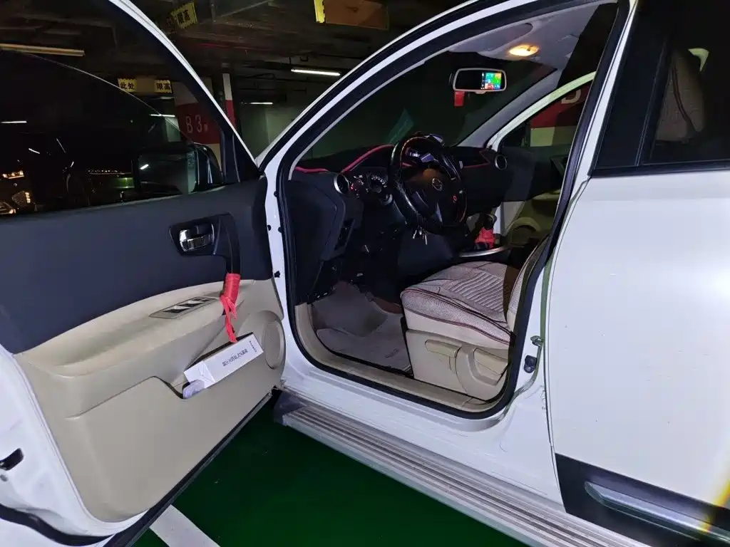 Nissan Qashqai 2015 — фото 14
