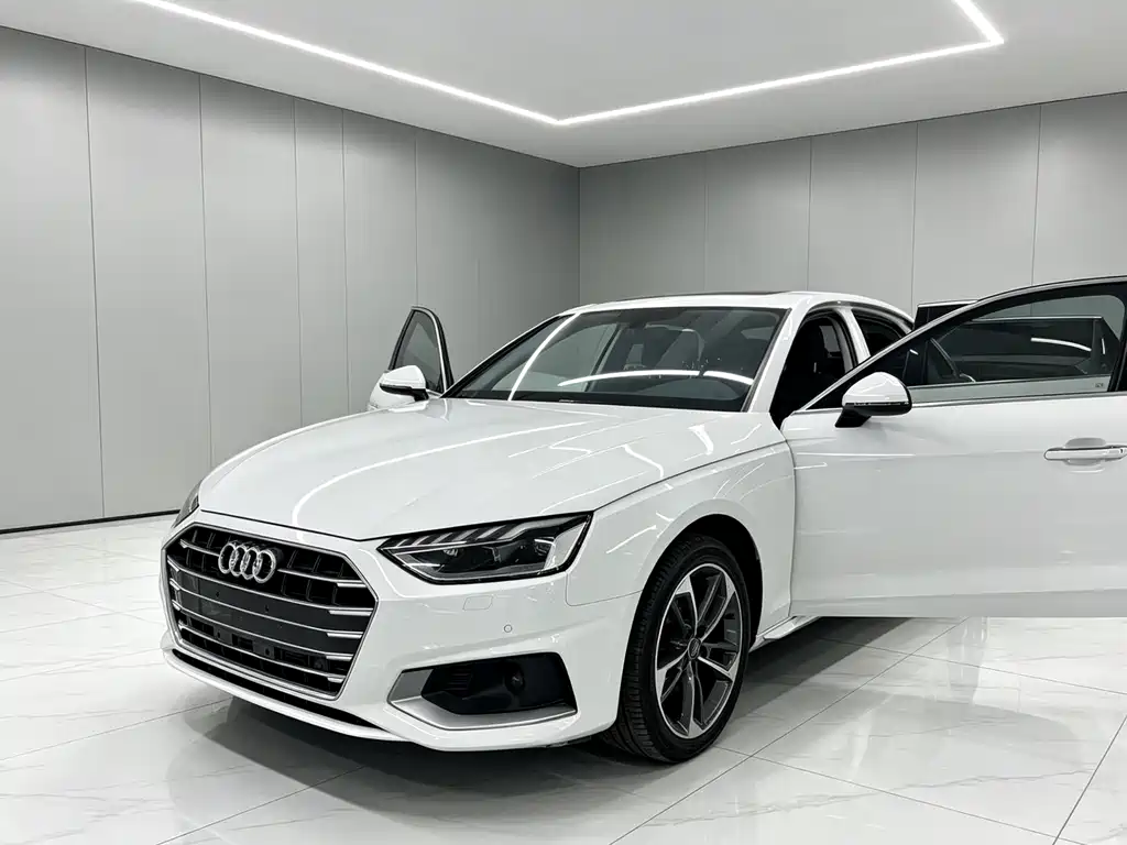 Audi A4L 2022 — фото 2