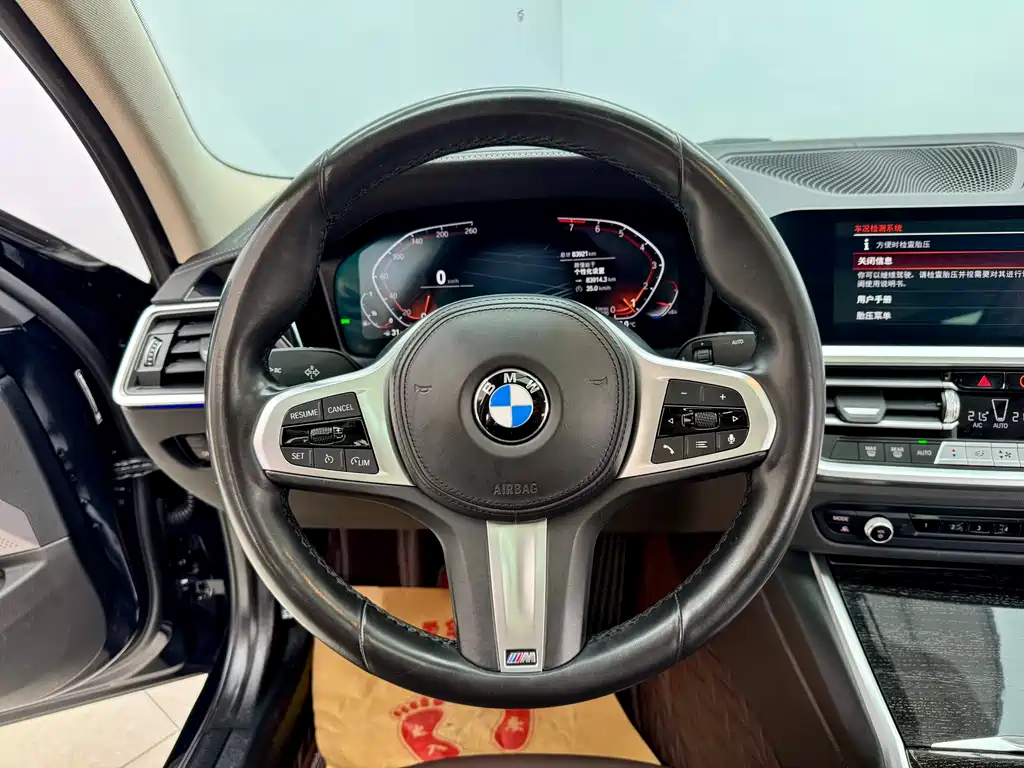 BMW 3 Series 2022 — фото 16