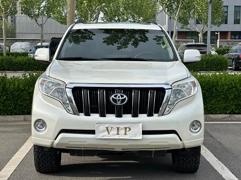 Toyota Prado 2017 — фото 2